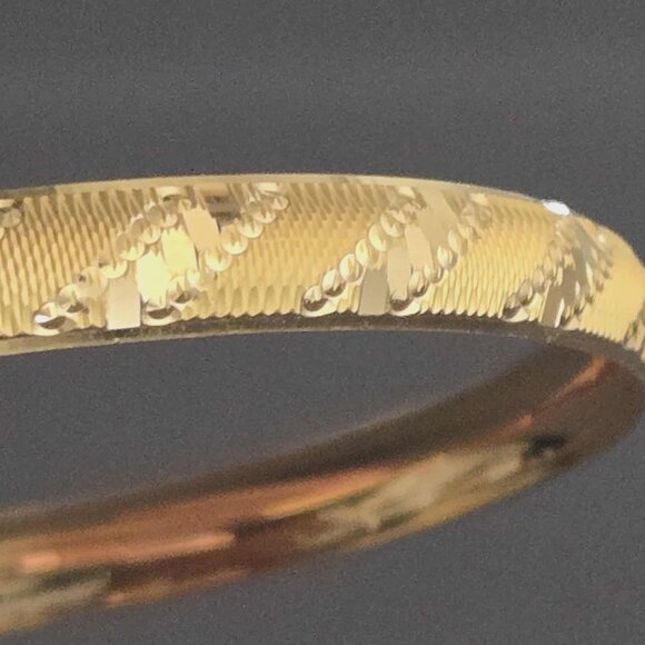 21k Gold Bangle (part 2 additional pics) - Picture 10 of 15
